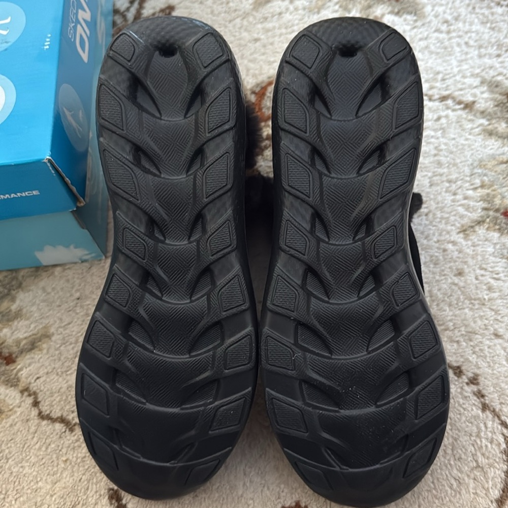 Boots - Picture 3 of 5